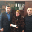 В УСЗН Хасавюртовского района гражданам торжественно вручили удостоверение « Ветеран труда». - Администрация Хасавюртовского района