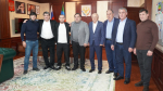 В администрации Хасавюртовского района Министр транспорта и дорожного хозяйства РД Джамбулат Салавов провел встречу с Олимпийским Чемпионом игр во Франции 2024 Разамбеком Жамаловым