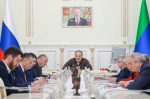 Глава РД провел совещание с руководителями органов республиканской власти, на котором были поставлены задачи на февраль