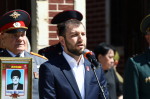 В Хасавюрте прошёл парад Бессмертного полка у дома Героя России Абдулхакима Исмаилова