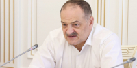 Сeргeй Мeликoв прoвeл сoвeщaниe по aктуaльным вoпрoсам - Газета Вести Хасавюртовского района