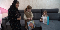 В Хасавюрте передали новогодние подарки для детей участников СВО - Администрация МО г. Хасавюрт